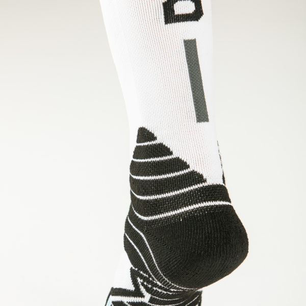 Носок с номером "8" - ComBasket ID Socks 2.0 White